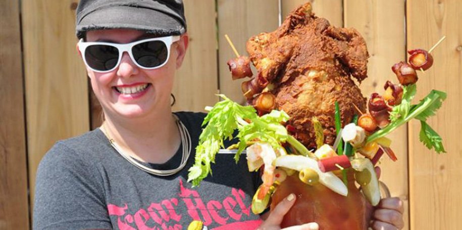 915x455-sobelmans-chicken-fried-bloody-mary.jpg