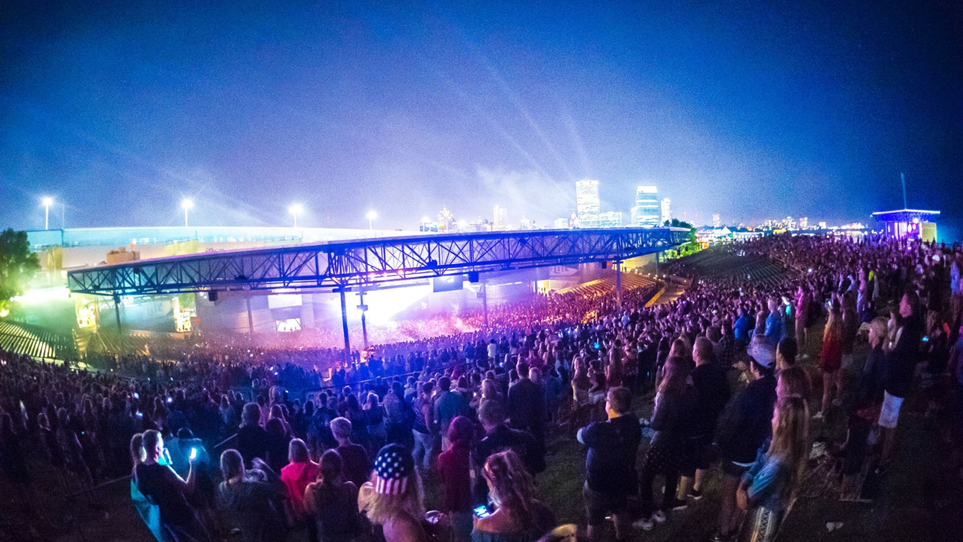 Summer Concerts in Milwaukee | American Family Insurance Amphitheater